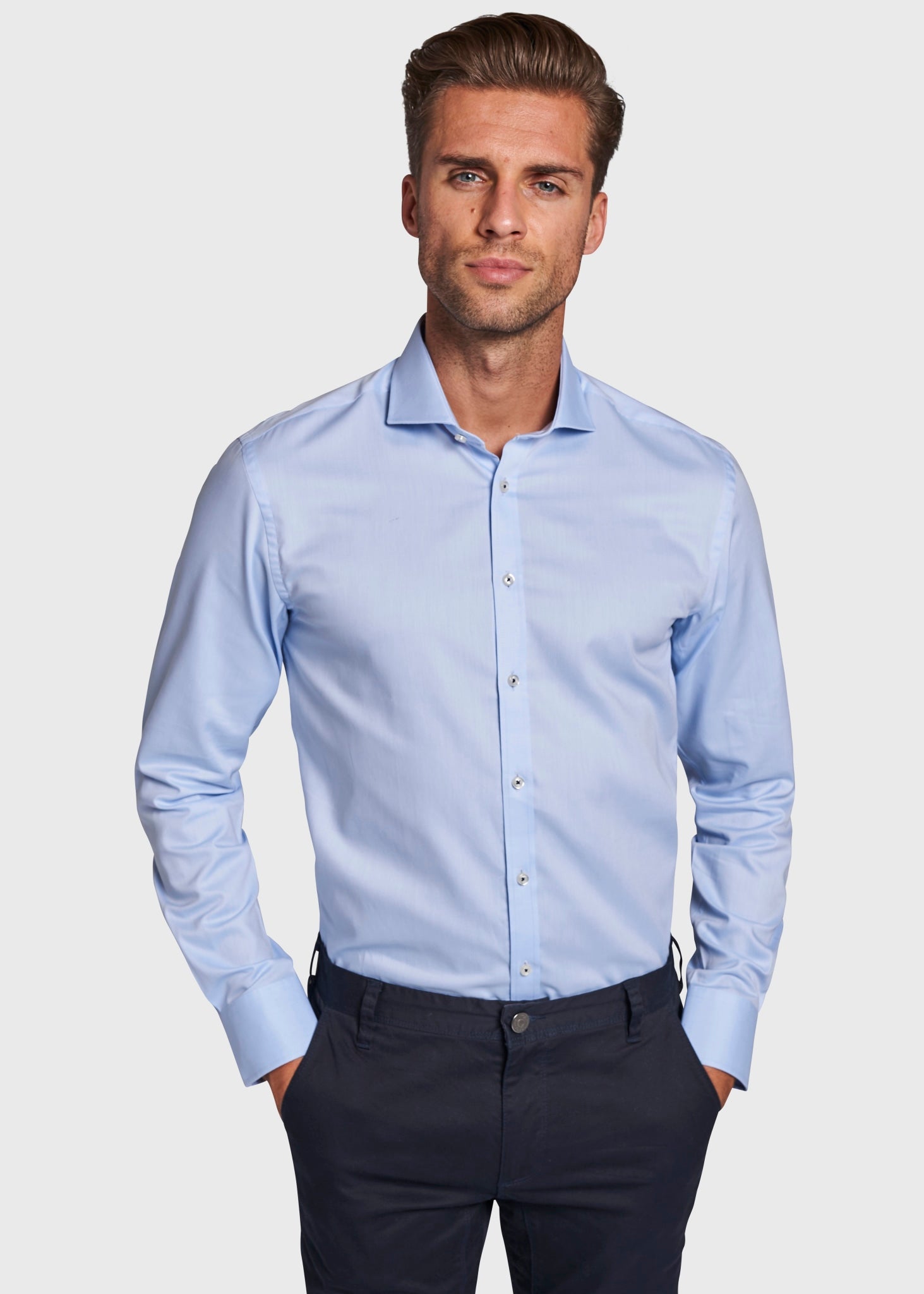 BS Mitte Slim Fit Skjorta - Ljusblå