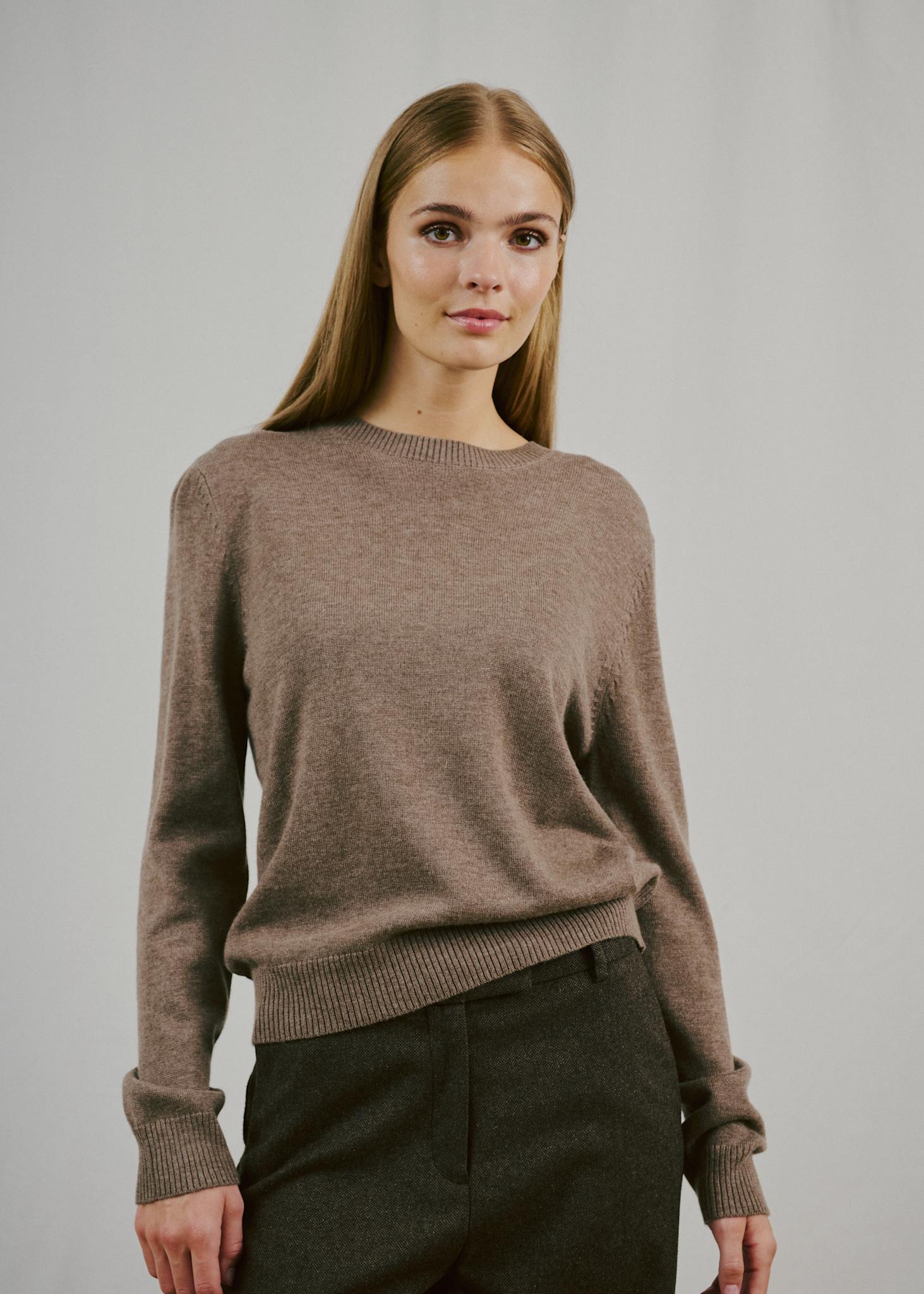 BS Brunhild Regular Fit Stickat - Mole