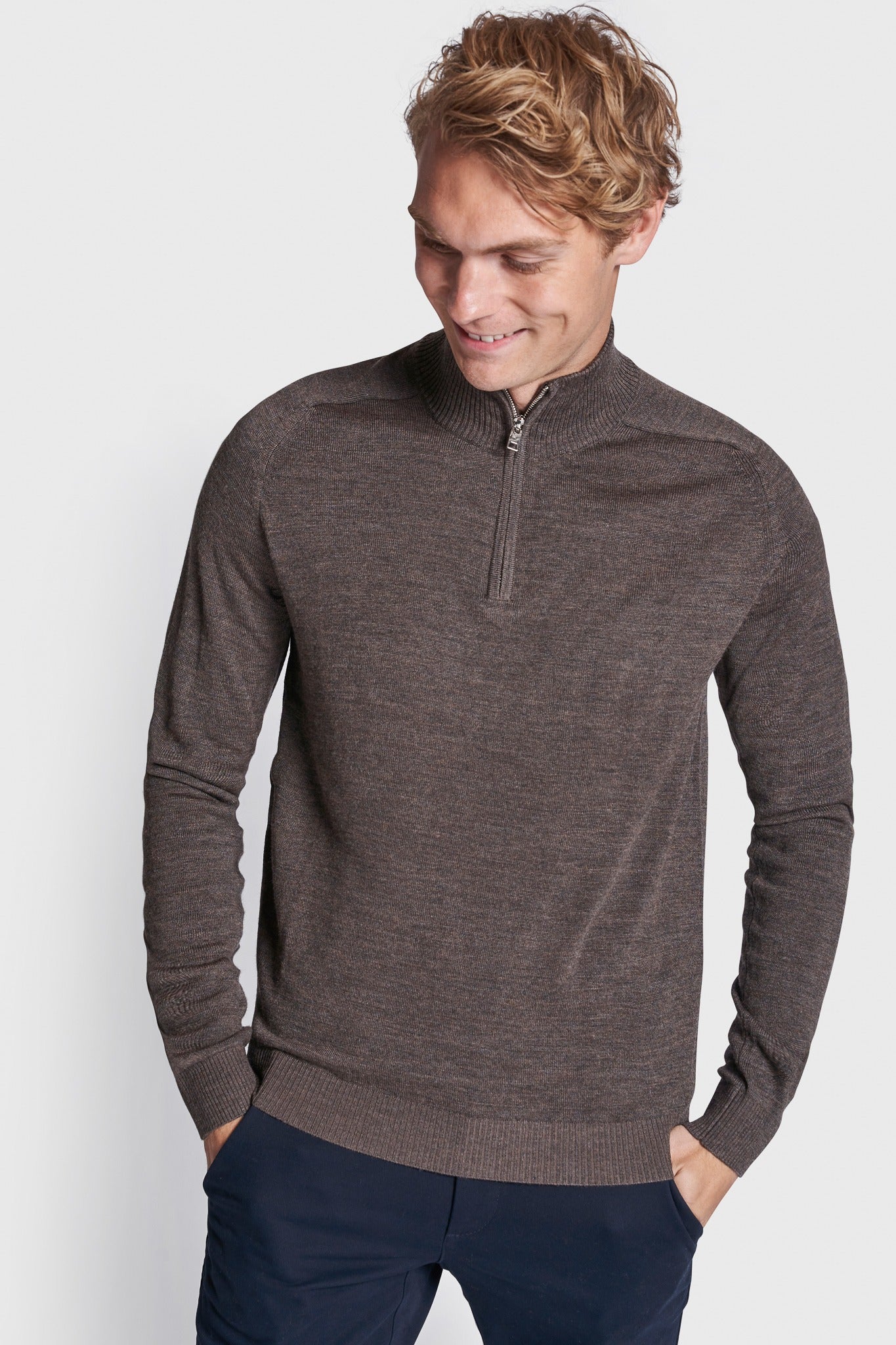BS Gulbis Regular Fit Stickad tröja - Brown
