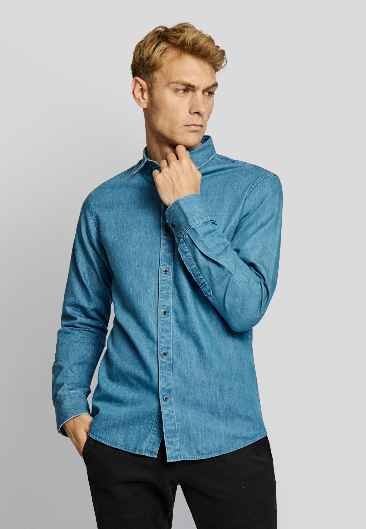 BS Sola modern fit-skjorta - Blå