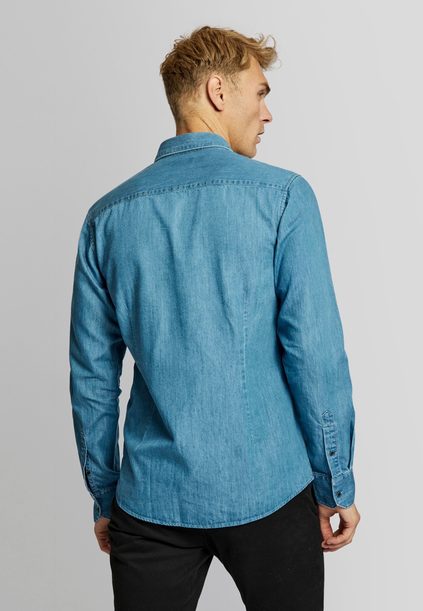 BS Sola modern fit-skjorta - Blå