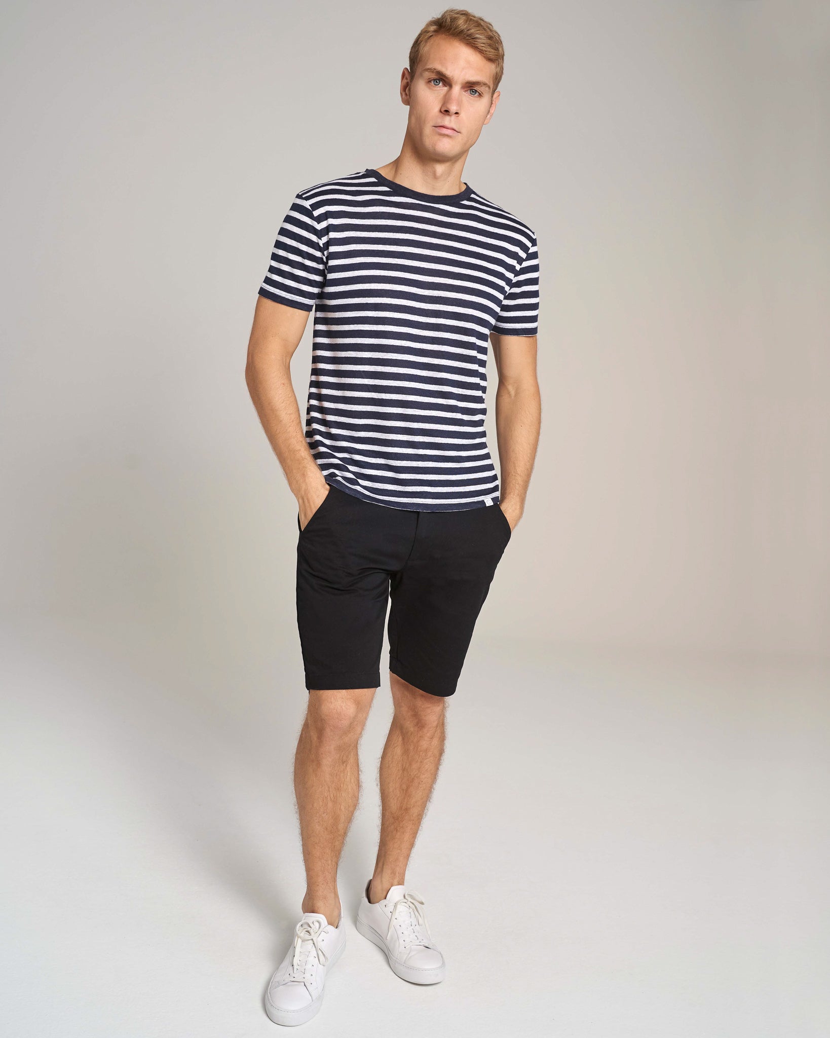 BS Cannoli Regular Fit T-Shirt - Marinblå/Vit