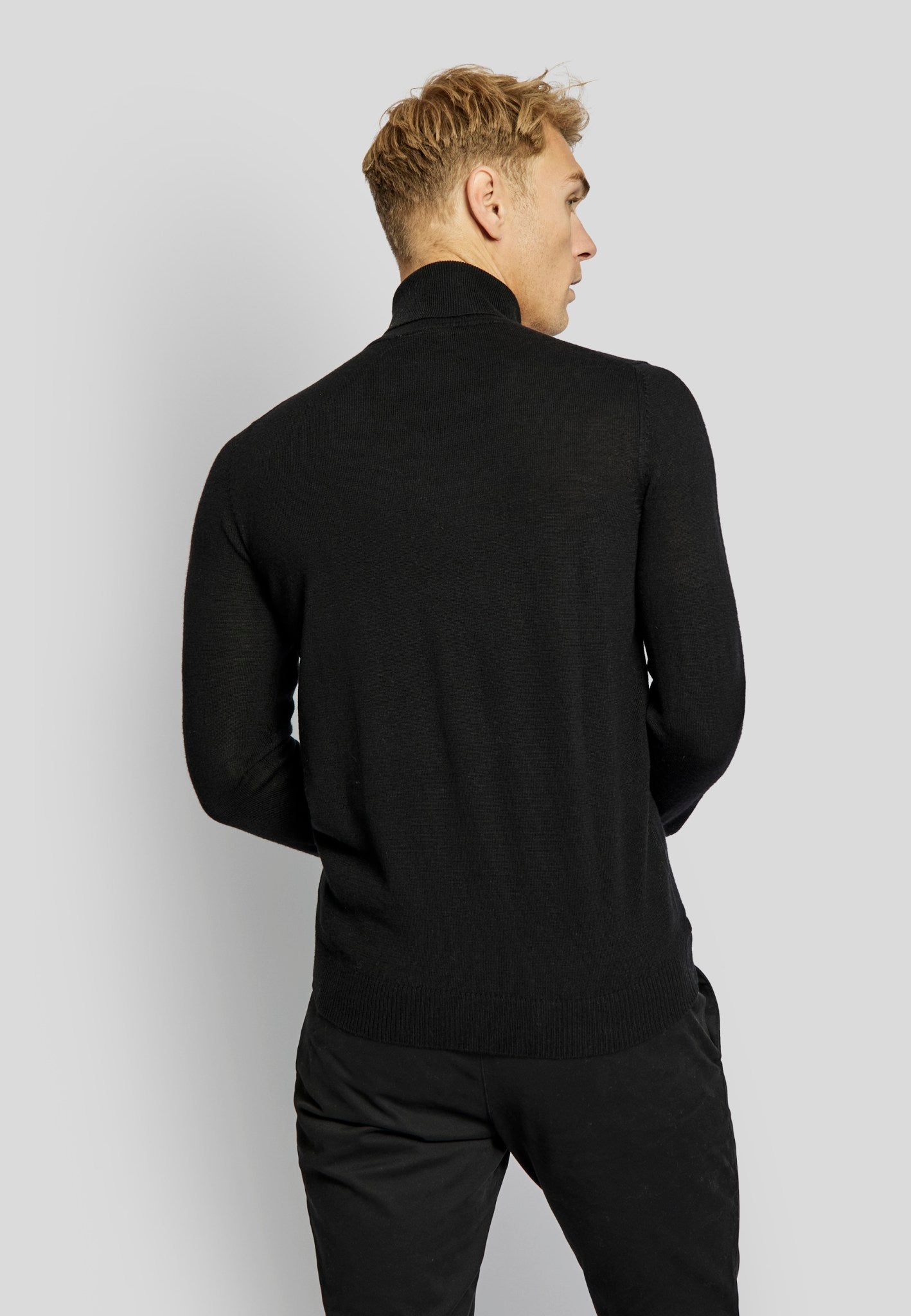 BS Saturn regular fit Stickad tröja - Black